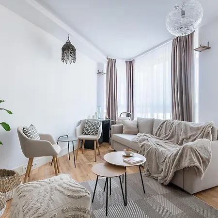 Apartamento Sadyba Apartament Varsovia