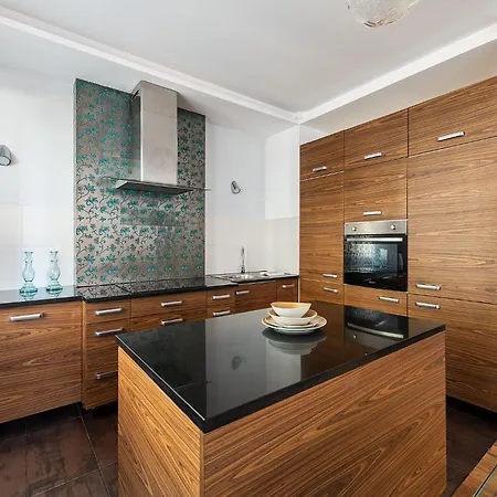 Sadyba Apartament Διαμέρισμα *
